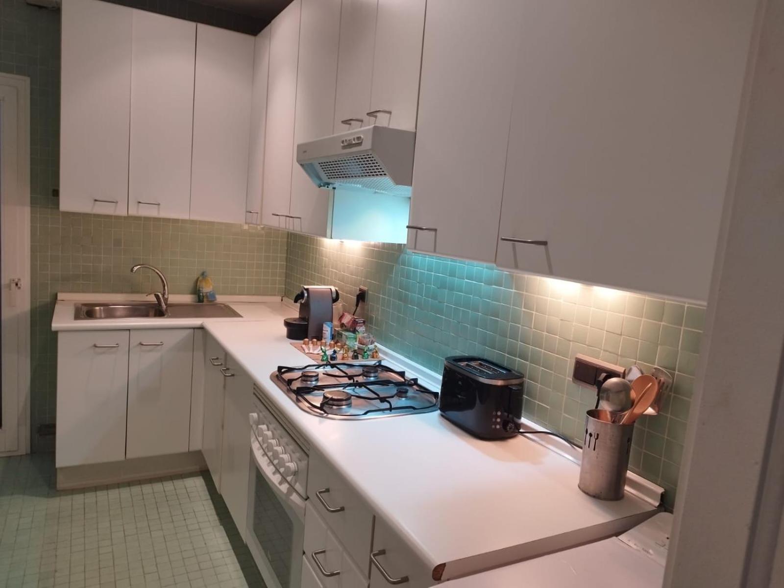 Acogedor Apartamento climatizado supercéntrico con Parking y Ascensor en el corazón de Tarragona Exterior foto